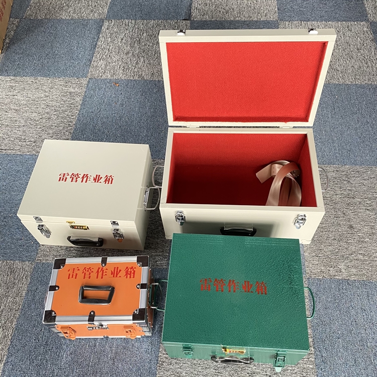 商南爆破工程作业箱如何选择？玻璃钢与传统材质的全面对比
